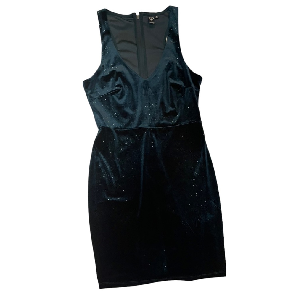 Windsor Velvety Bodycon Cocktail Dress in Dark Green